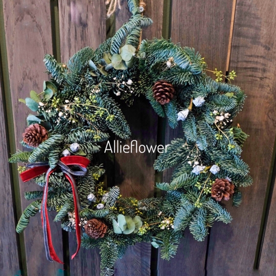 Christmas Wreath GB019 ~ 30cm (Thông tươi nhập khẩu Đan Mạch)