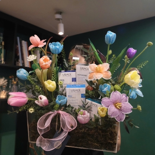 Flower Gift Box - GB050 (chưa bao gồm quà)