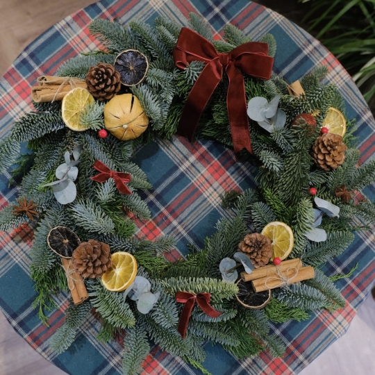 Christmas Wreath CW020 ~ 40cm (Thông tươi nhập khẩu Đan Mạch)